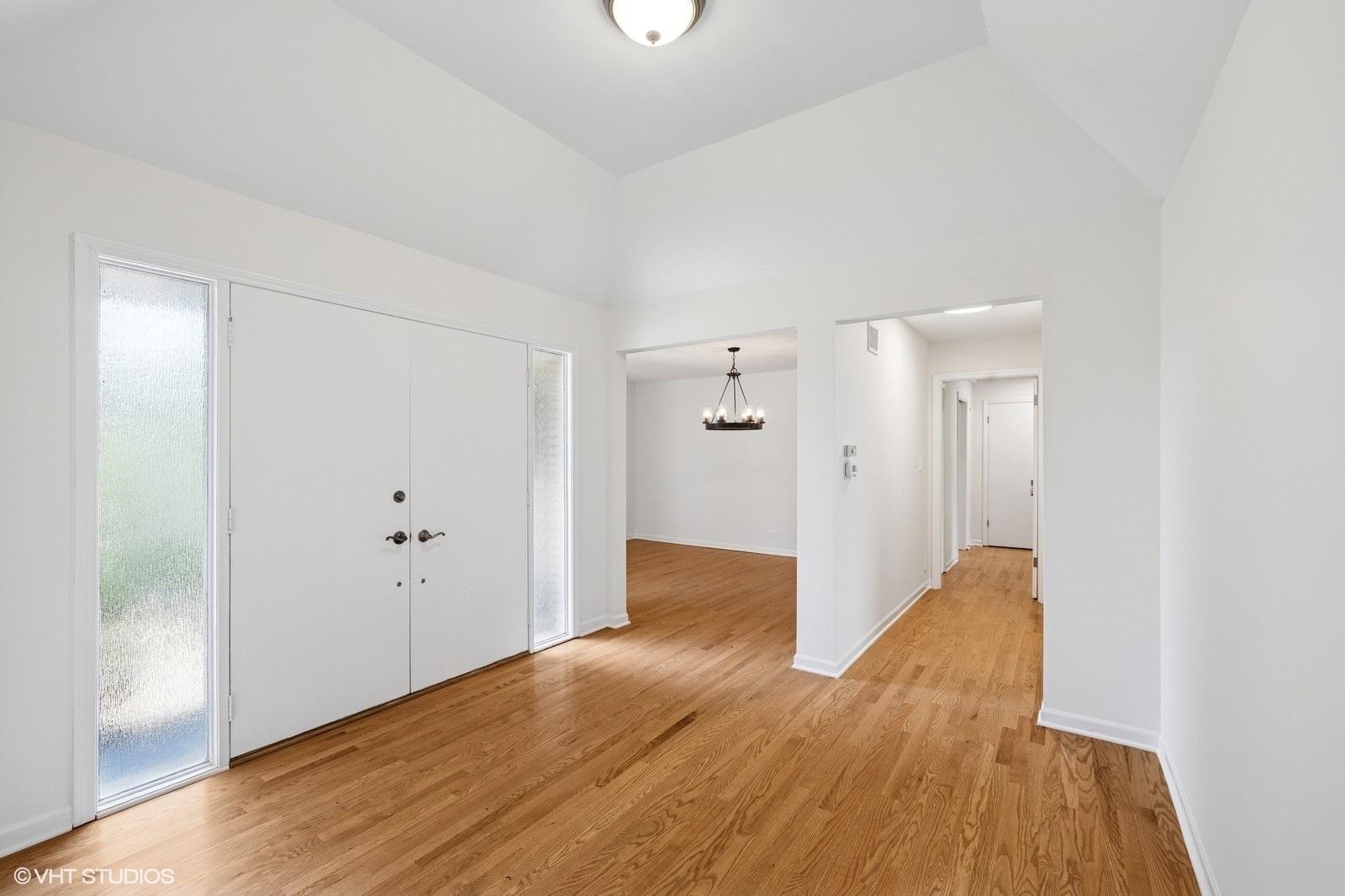 Property Photo: 1770 Overland Trail IL 60015