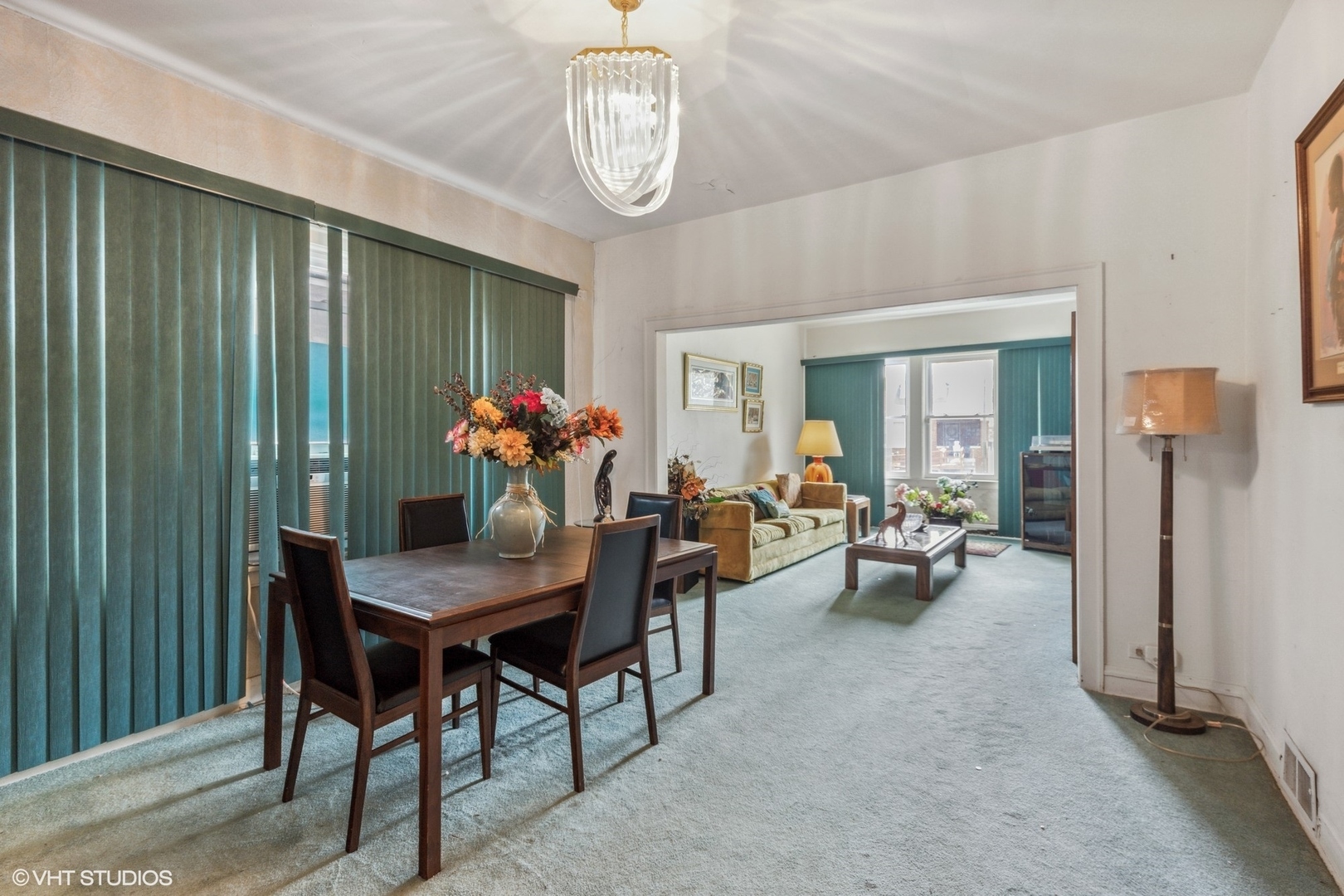 Property Photo: 1404 W 97th Street IL 60643