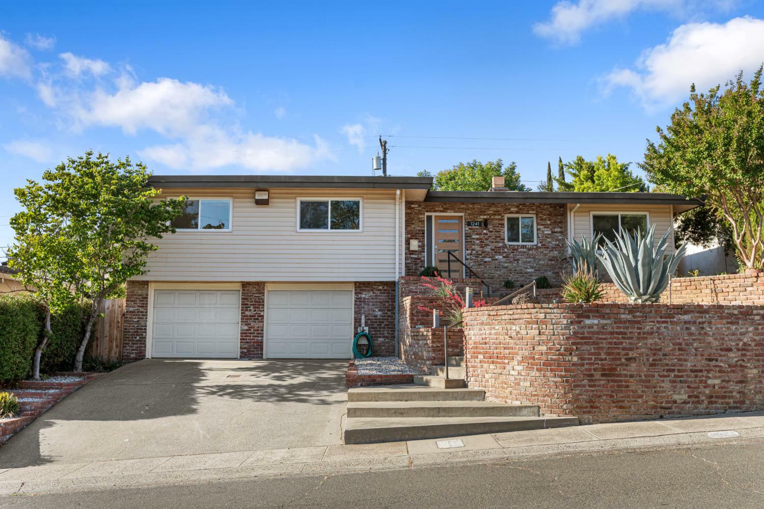 1241 Nevis Court  Sacramento CA 95822 photo