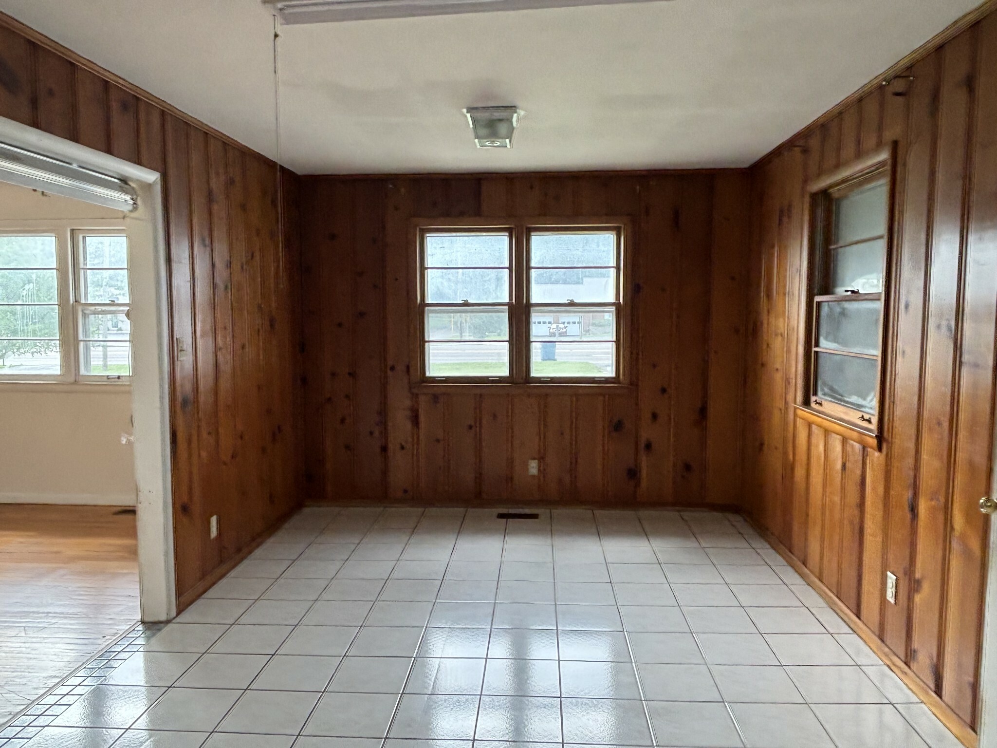 Property Photo: 902 McArthur St TN 37355