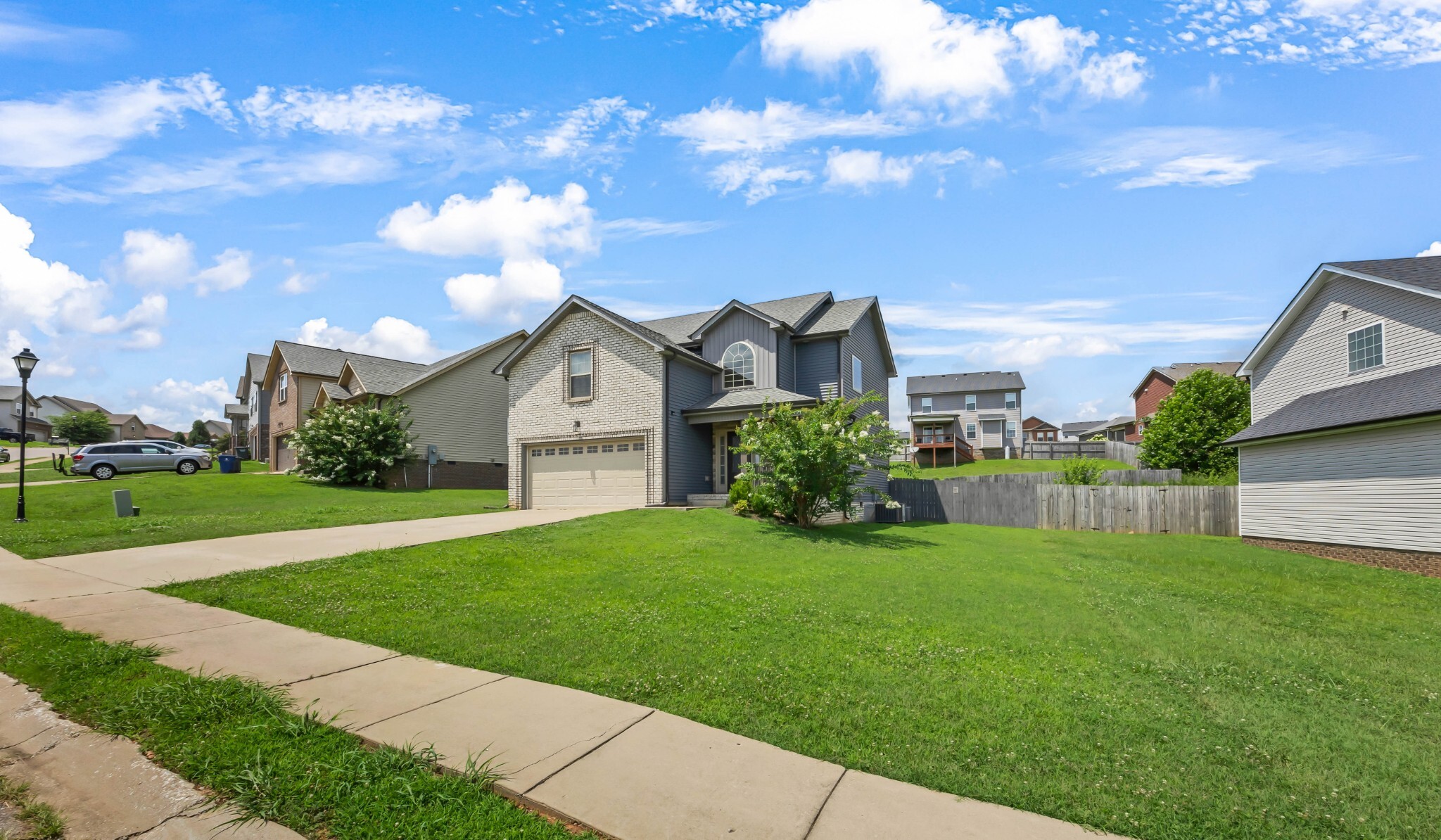 Property Photo: 843 Crestone Ln TN 37042