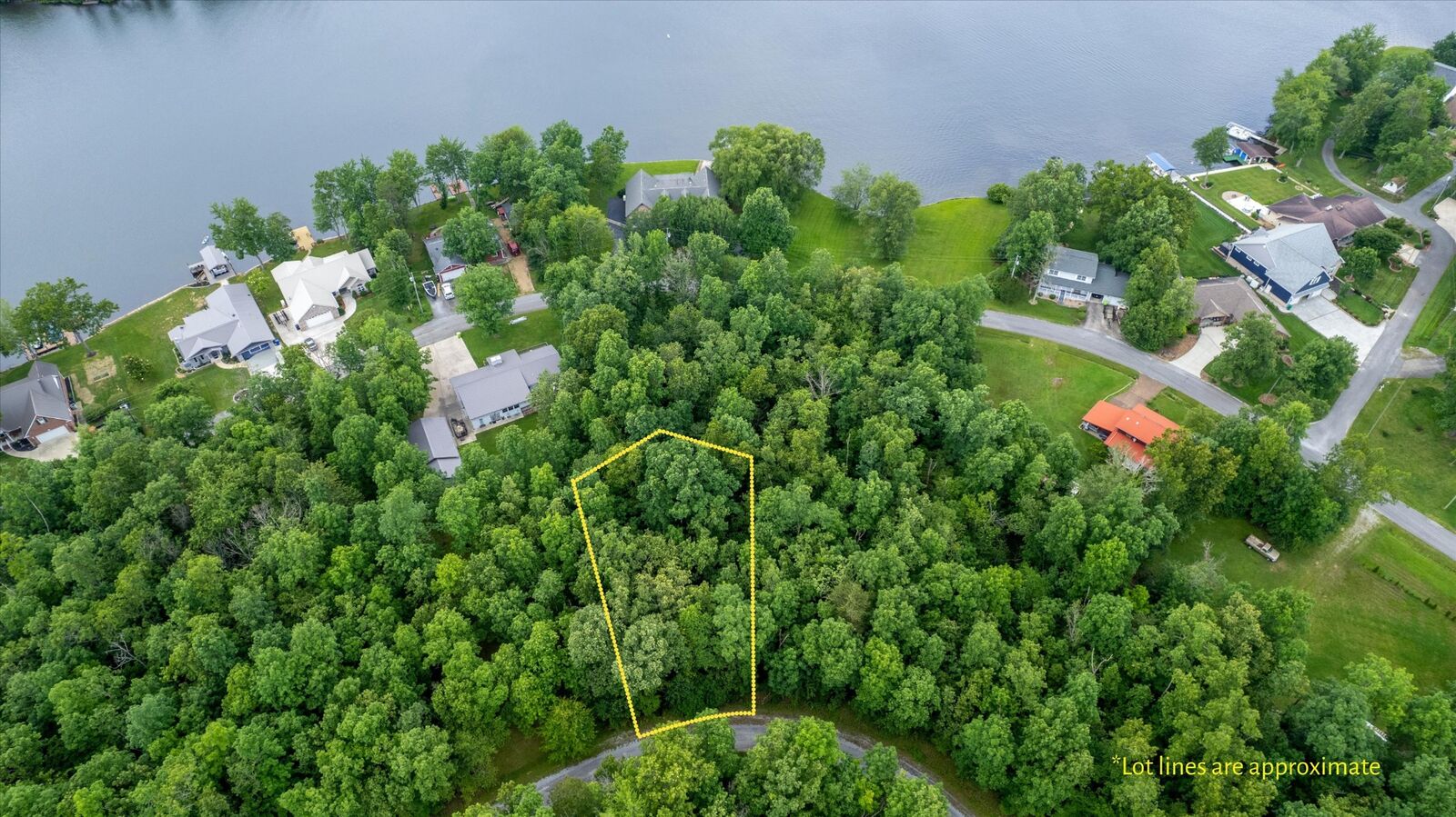 Property Photo: 2016 Coweta Dr TN 38572