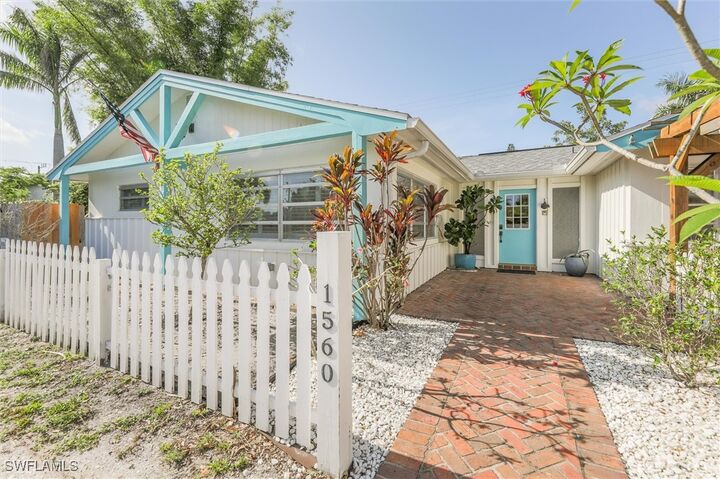 1560 Maravilla Avenue  Fort Myers FL 33901 photo