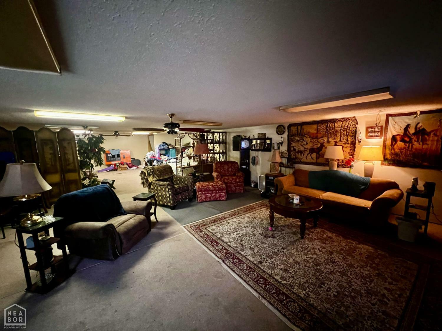 Property Photo: 5810 W Kingshighway AR 72450