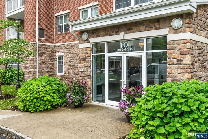 Property Photo:  10416 Warrens Way  NJ 07465 