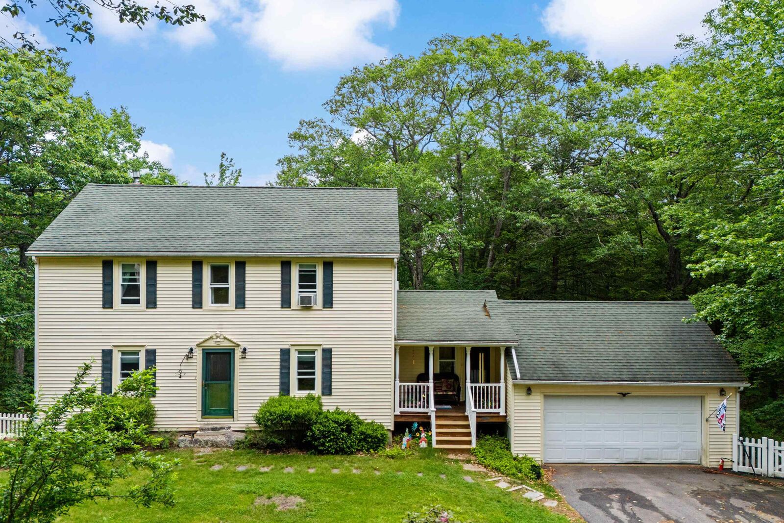 Property Photo: 48 East Pasture Road ME 03901