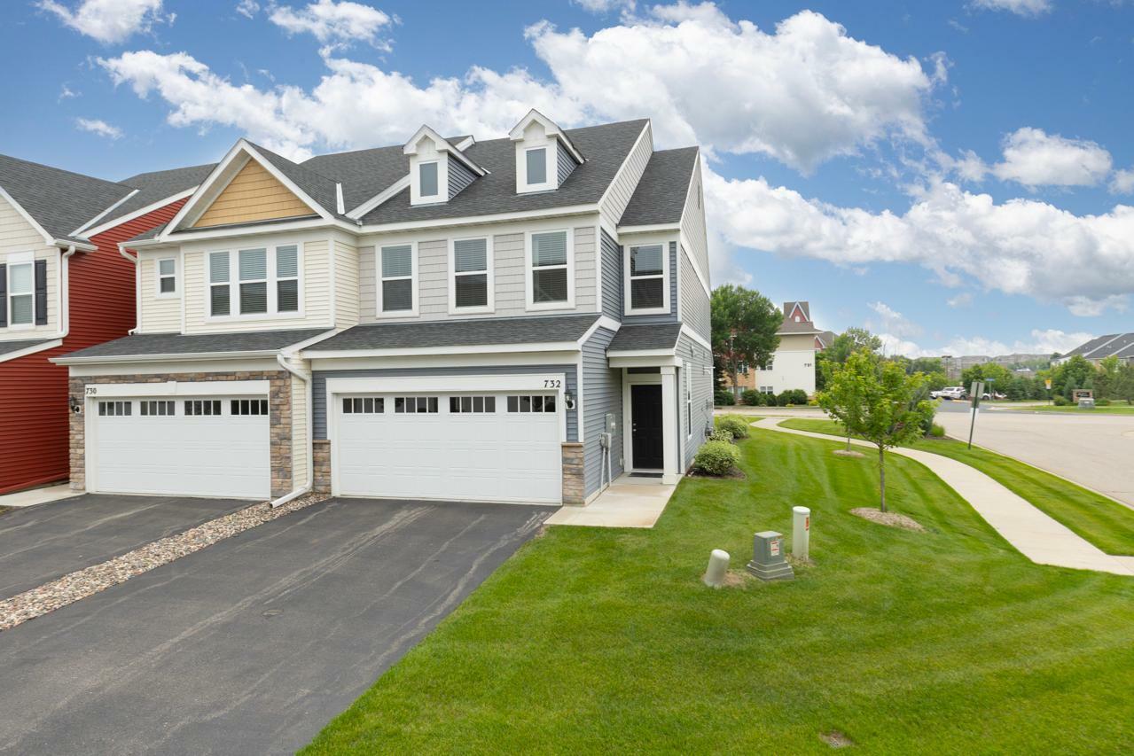 Property Photo: 732 Wildflower Lane MN 55317