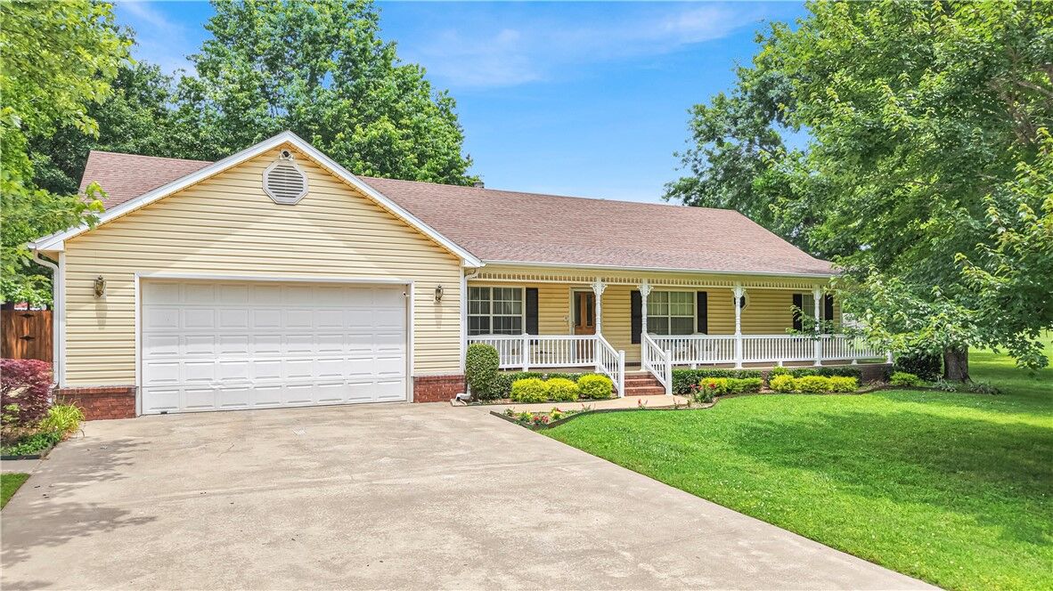 Property Photo: 173 Double Springs Road AR 72730