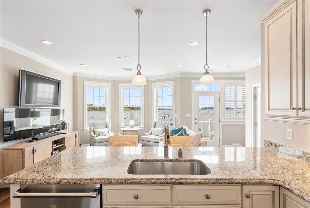Property Photo: 125 Hms Halsted Dr 125 MA 02043