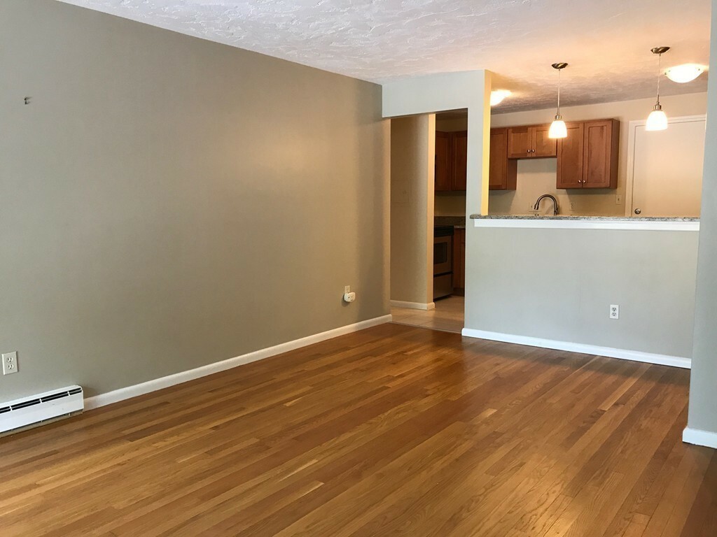 Property Photo: 32 Hamilton Rd 205 MA 02474
