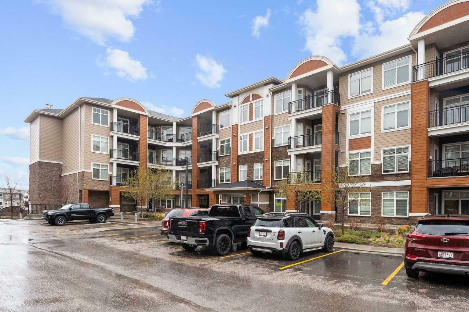 Property Photo: 3727 Sage Hill Drive NW 2115 AB T3R 1T7