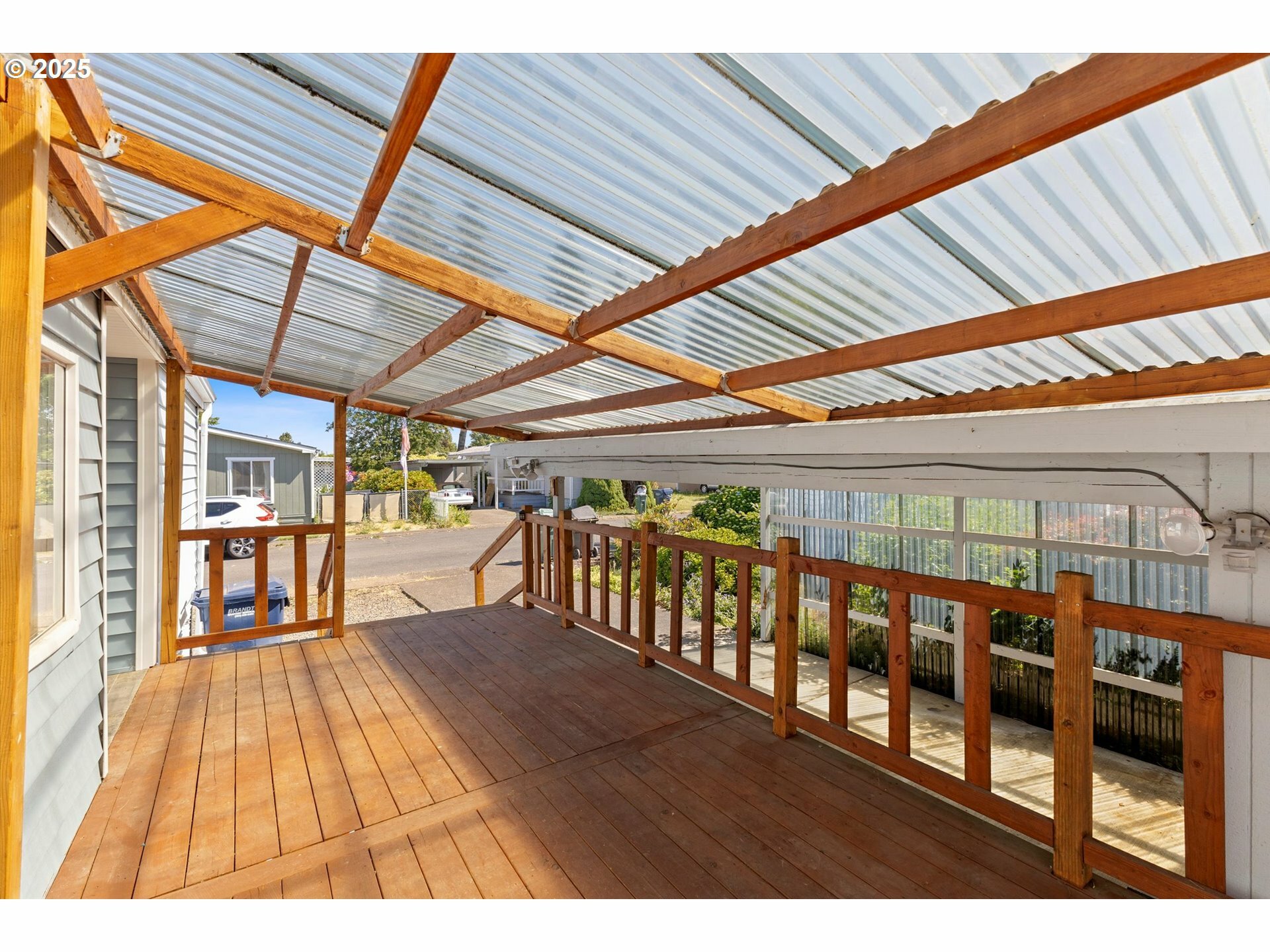 Property Photo: 235 Edwards Rd S 104 OR 97361