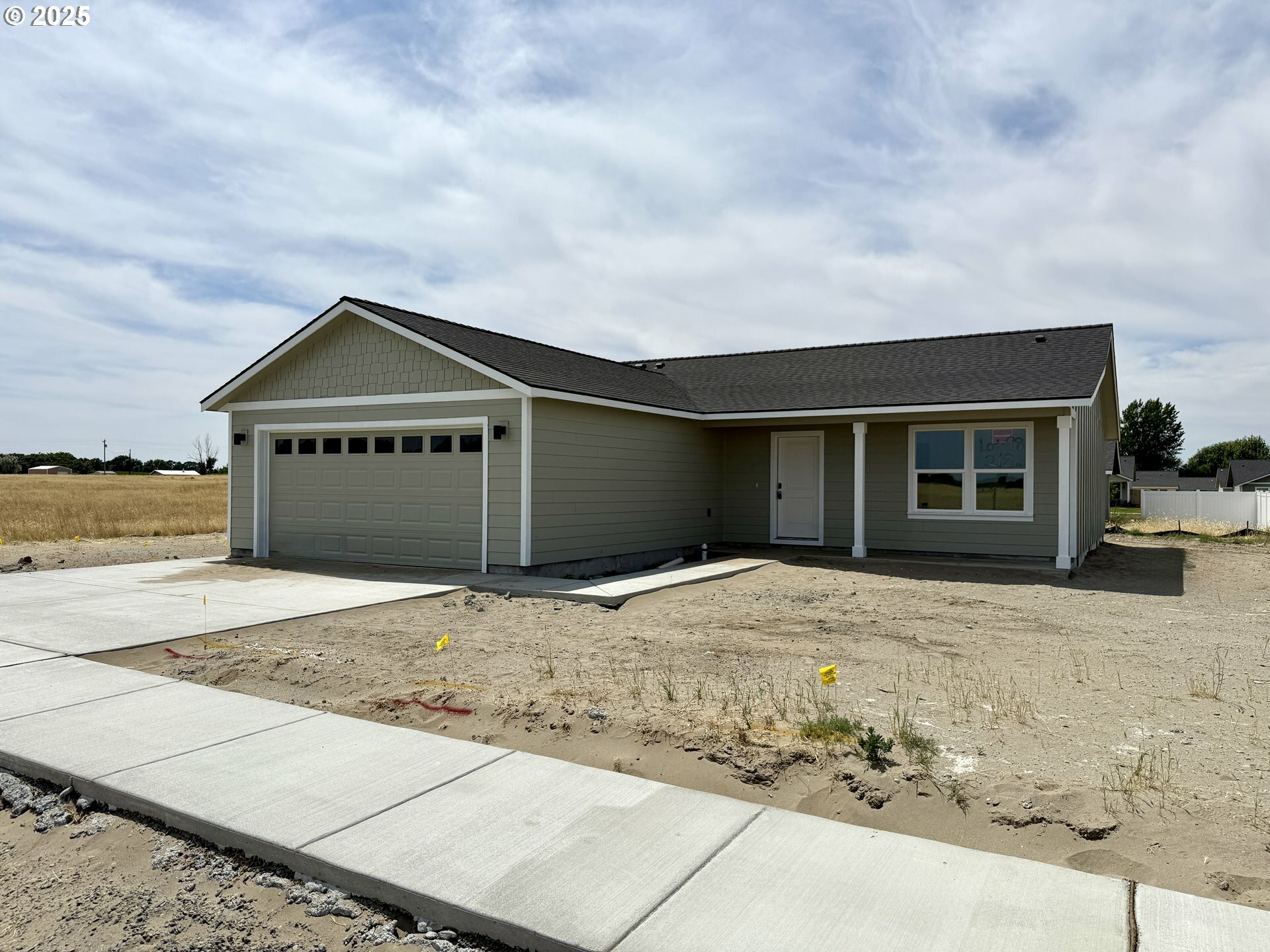 Property Photo: 218 SW Sparrow St OR 97818