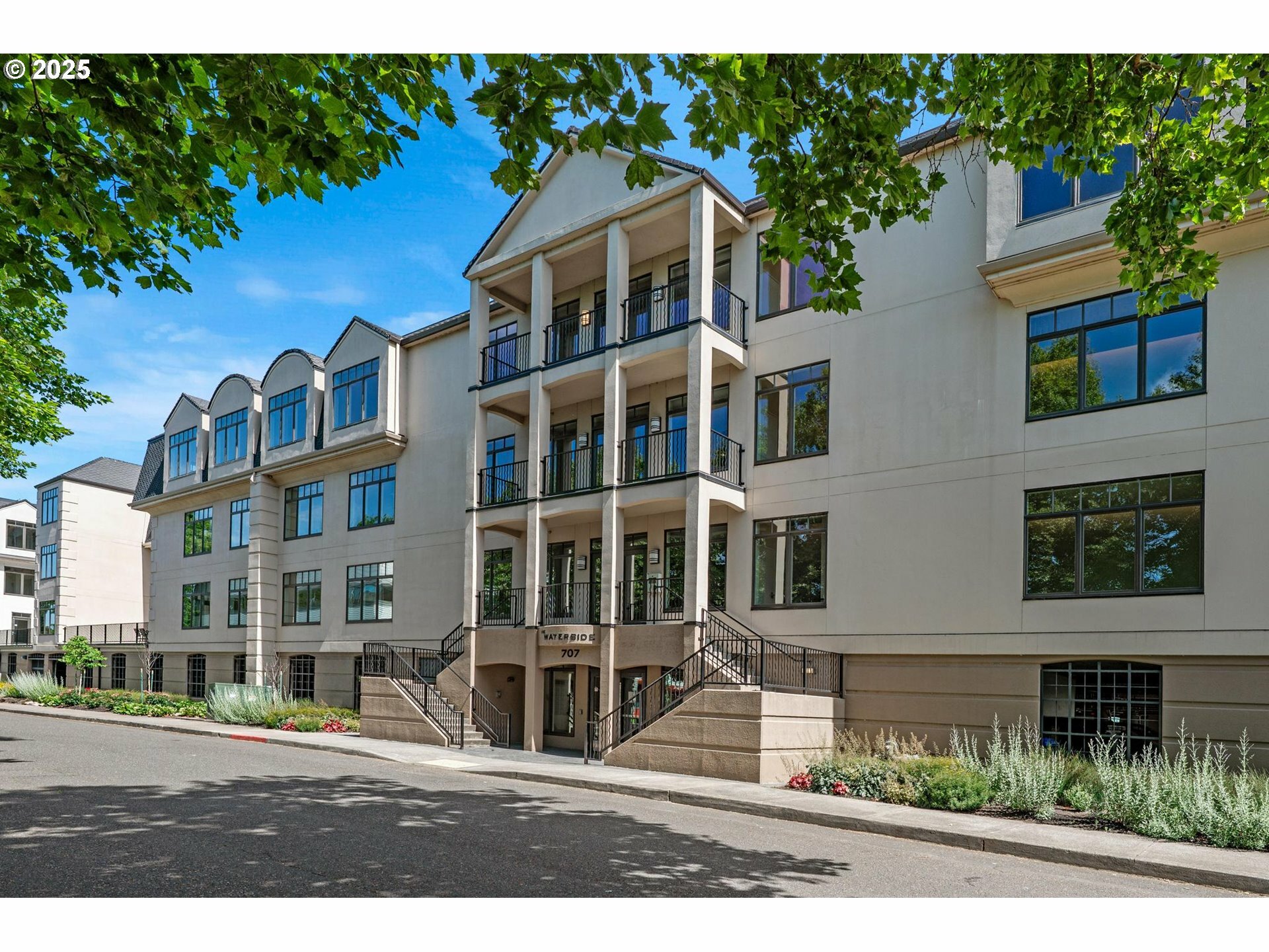 707 N Hayden Island Dr 217  Portland OR 97217 photo