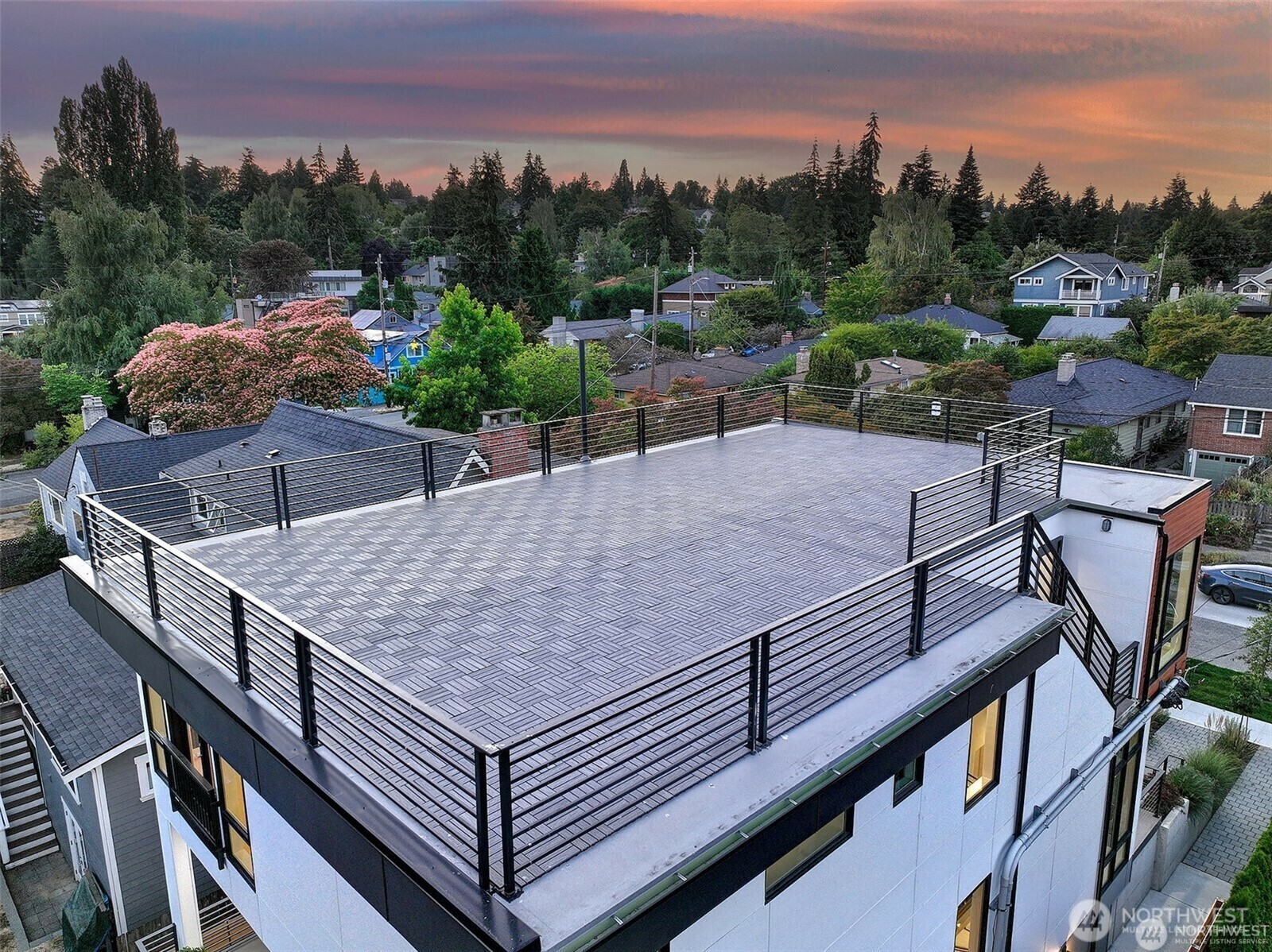 Property Photo: 4015 A NE 56th WA 98105