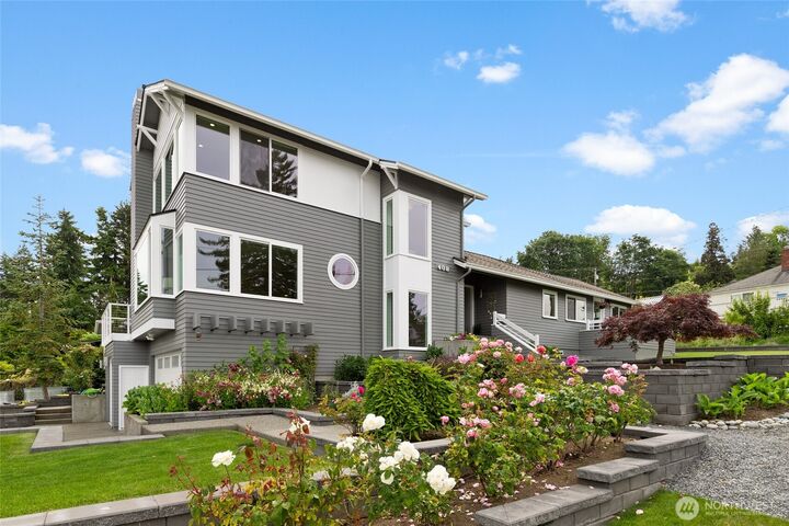 Property Photo:  408  Church Avenue  WA 98275 