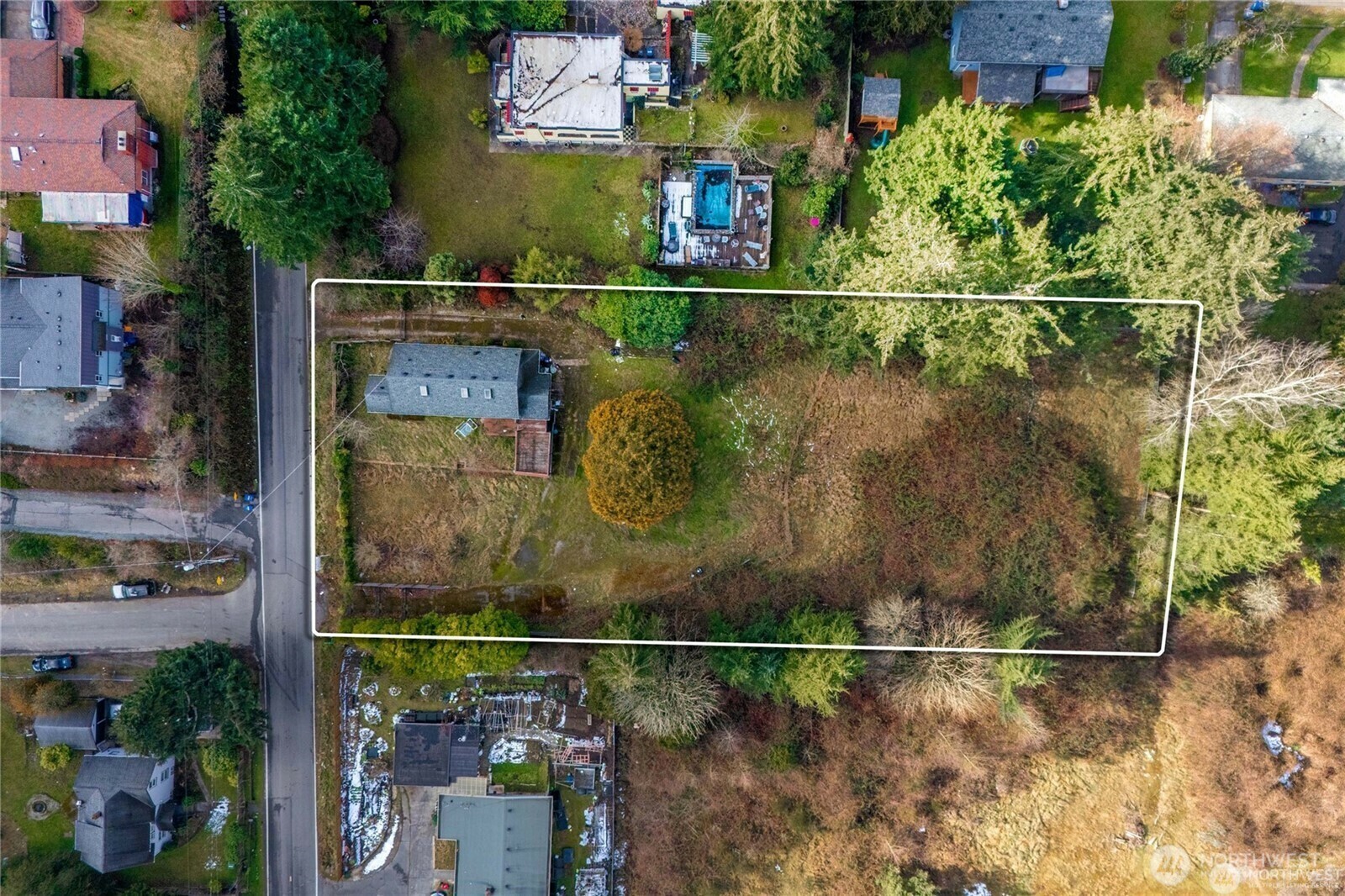 Property Photo: 2620 S 133rd Street WA 98168