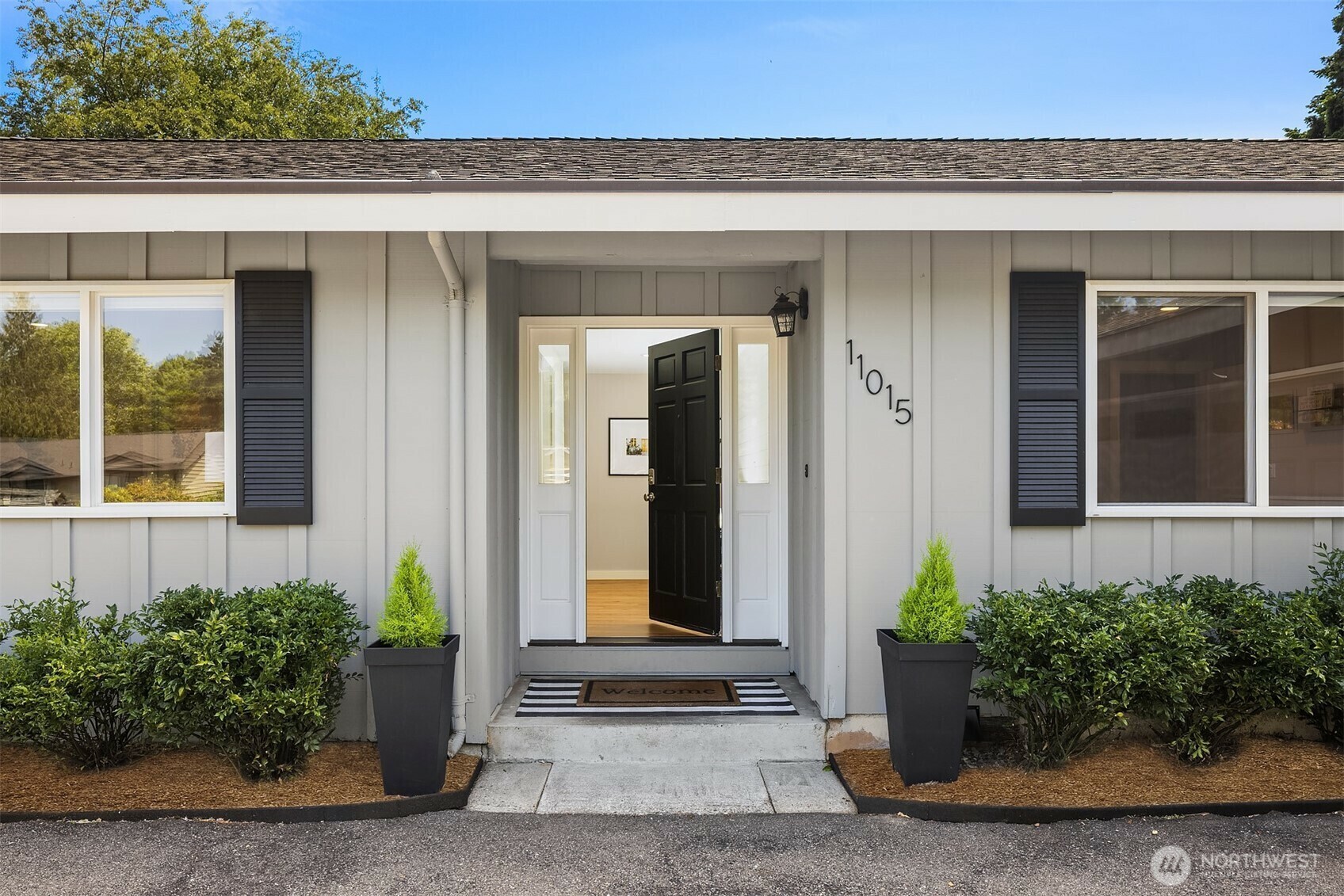 Property Photo:  11015 NE 144th Street  WA 98034 