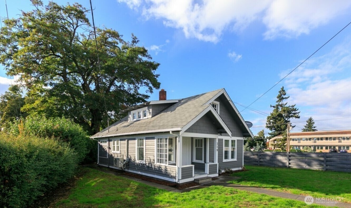 Property Photo: 319 E Main Avenue WA 98372