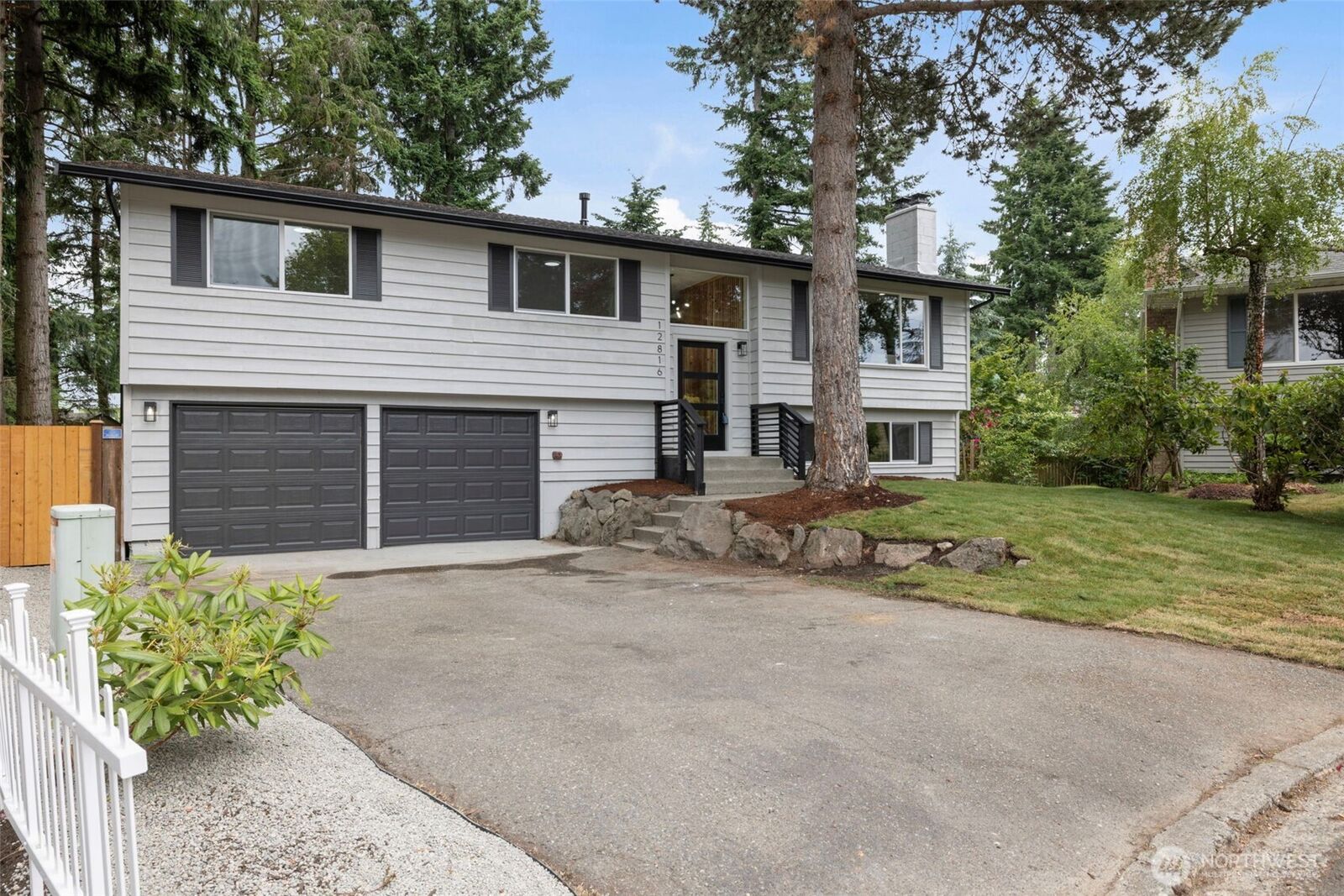Property Photo:  12816 SE 185th Place  WA 98058 