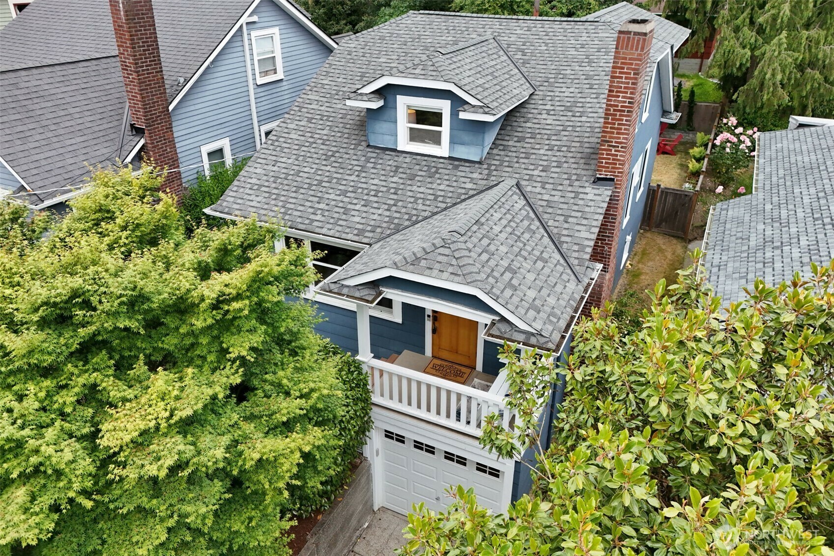 Property Photo:  6218  26th Ave NE  WA 98115 
