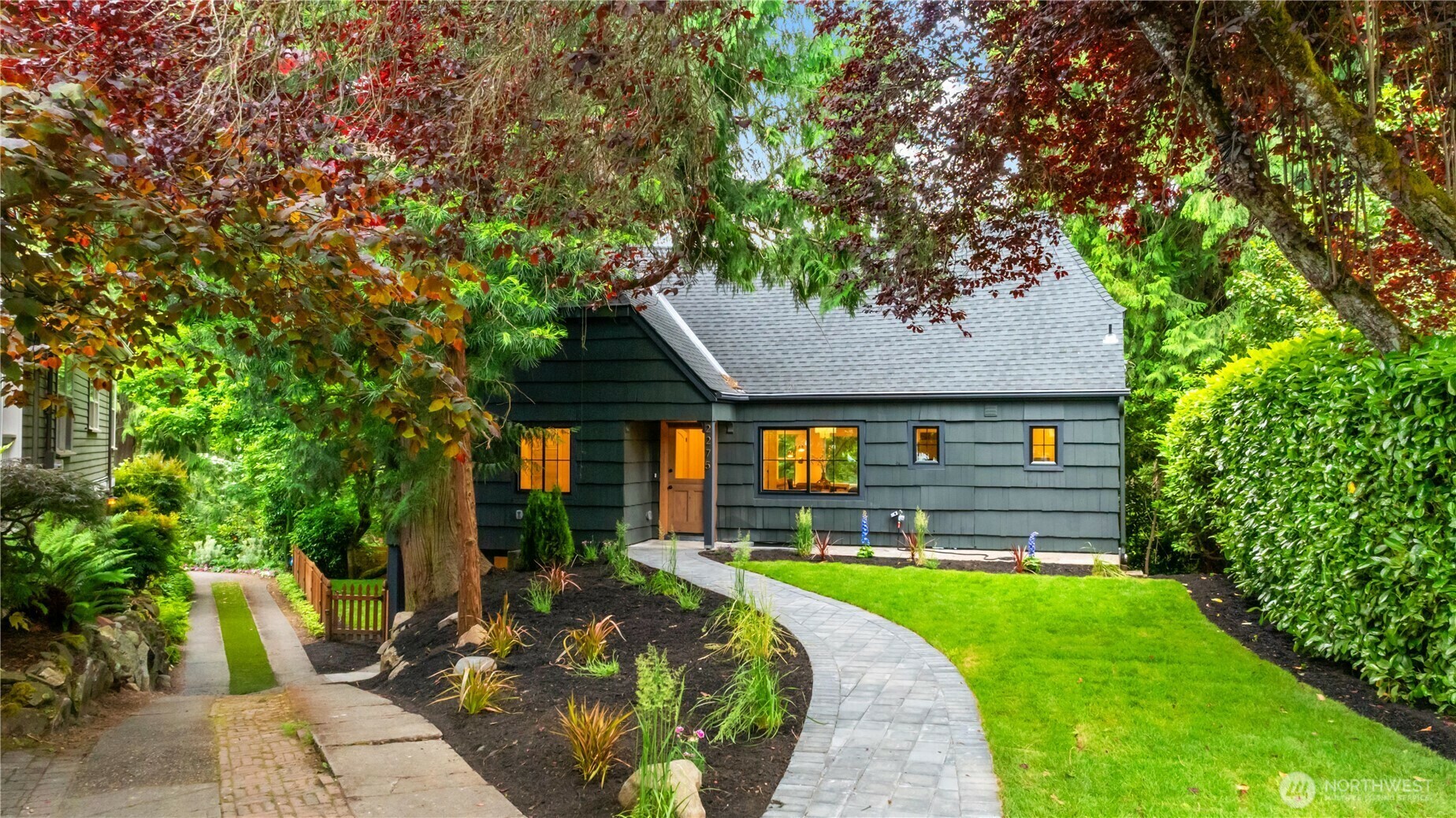 2275 NE 60th Street  Seattle WA 98115 photo