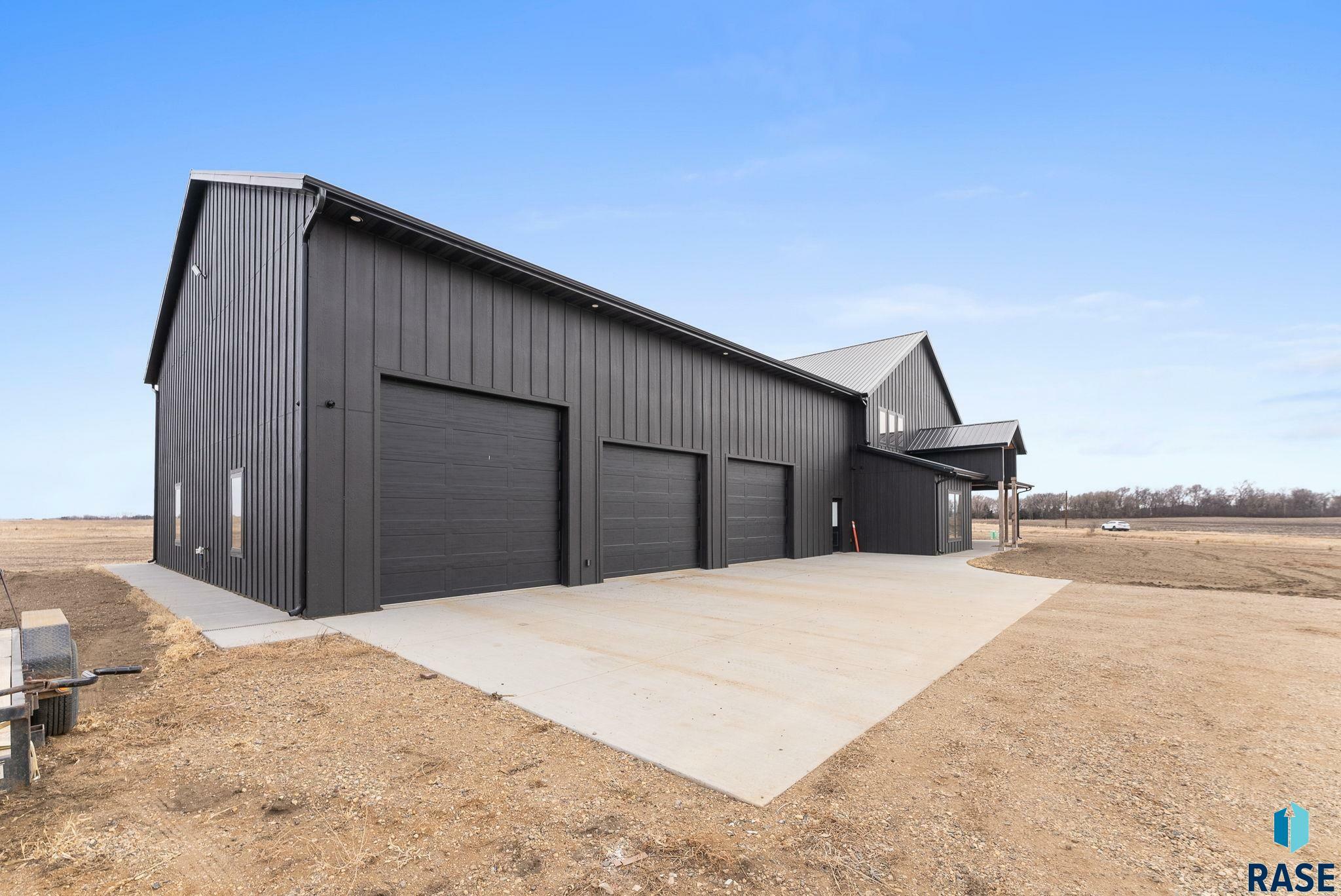 Property Photo: 27704 467th Ave SD 57039