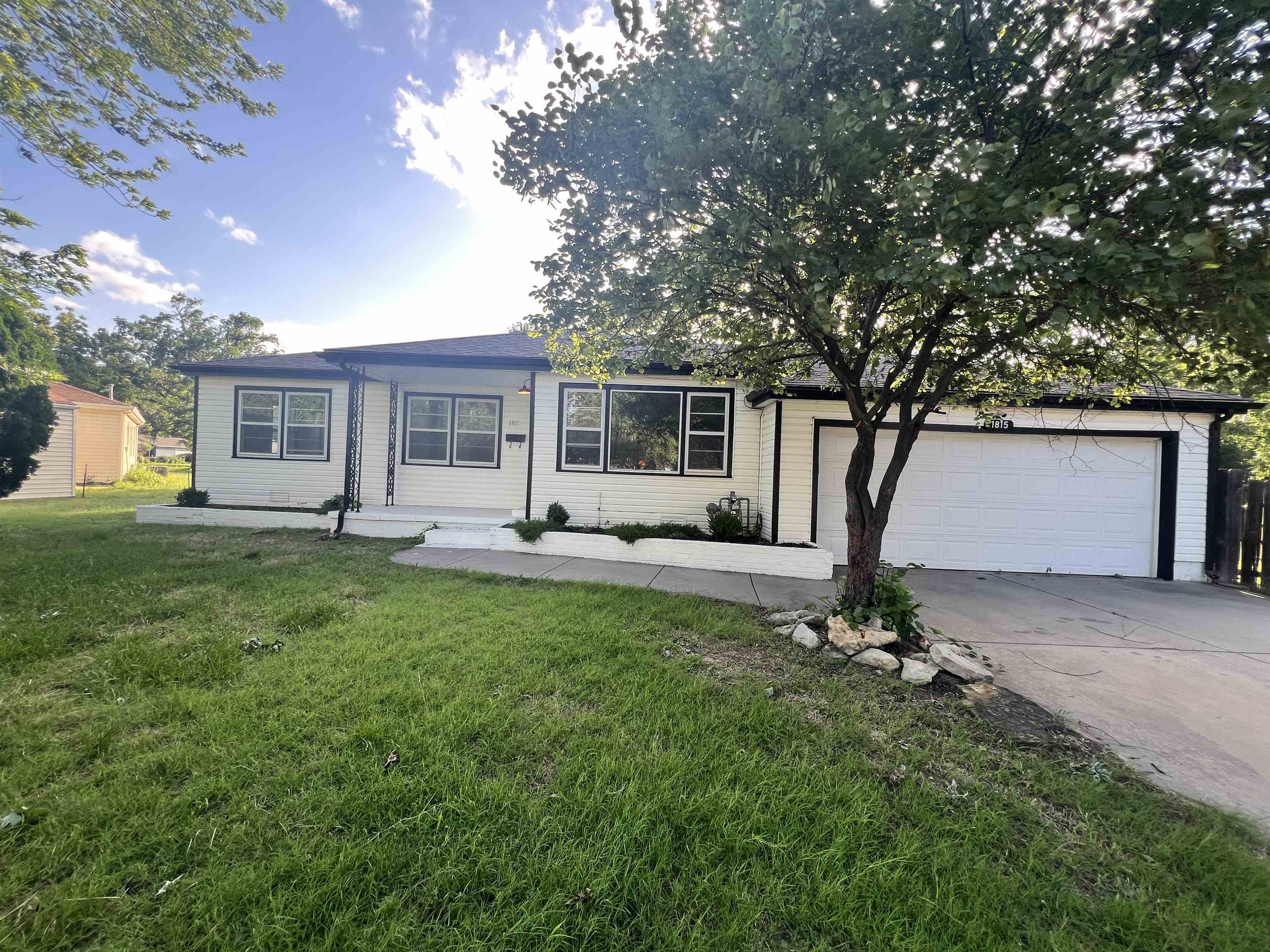 1815 N Meridian Ave  Wichita KS 67203 photo
