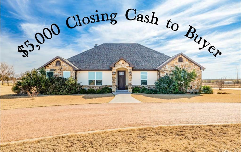 Property Photo: 705 Ratliff Rd TX 76904