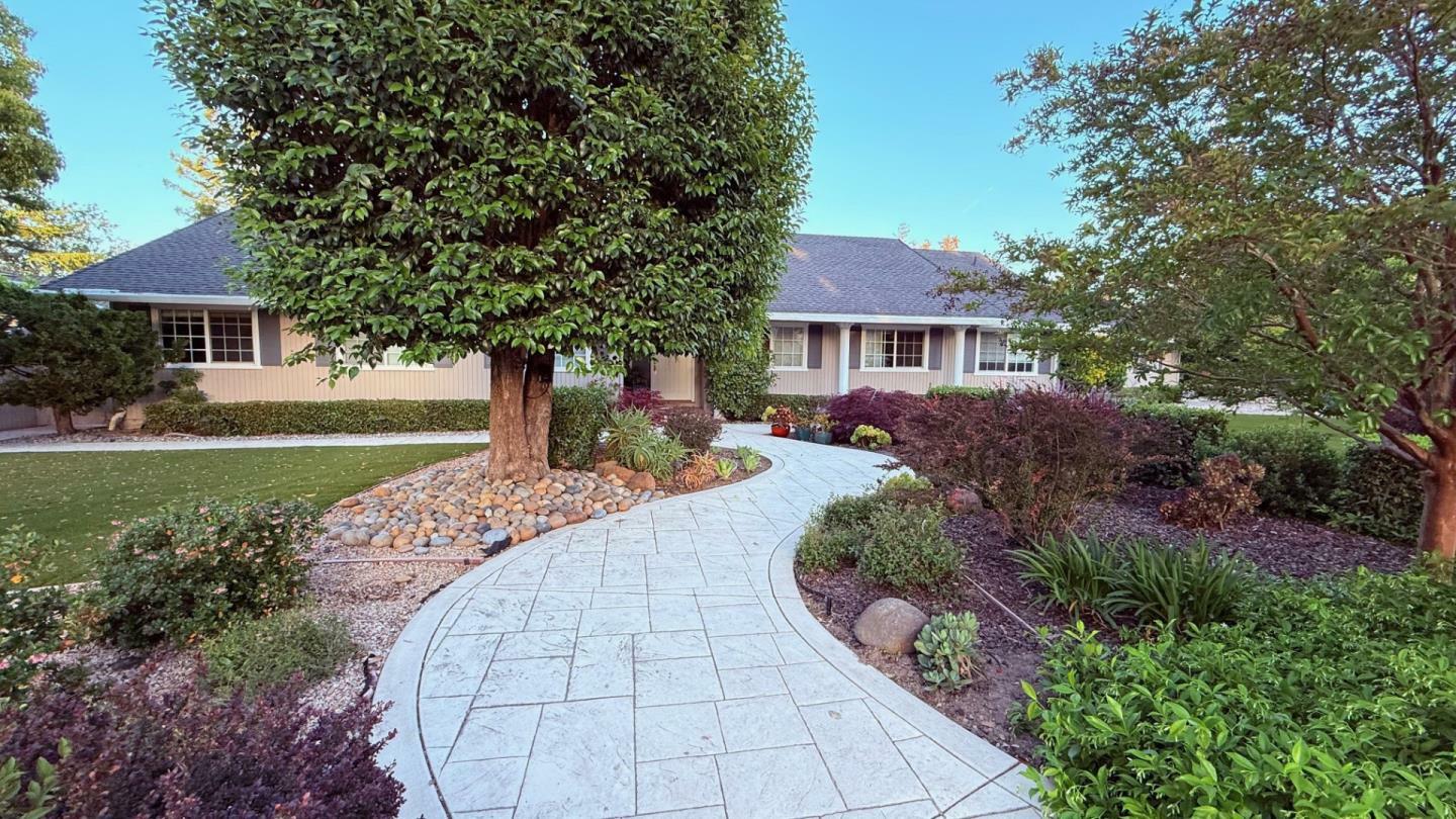 Property Photo: 14000 Shadow Oaks Way CA 95070