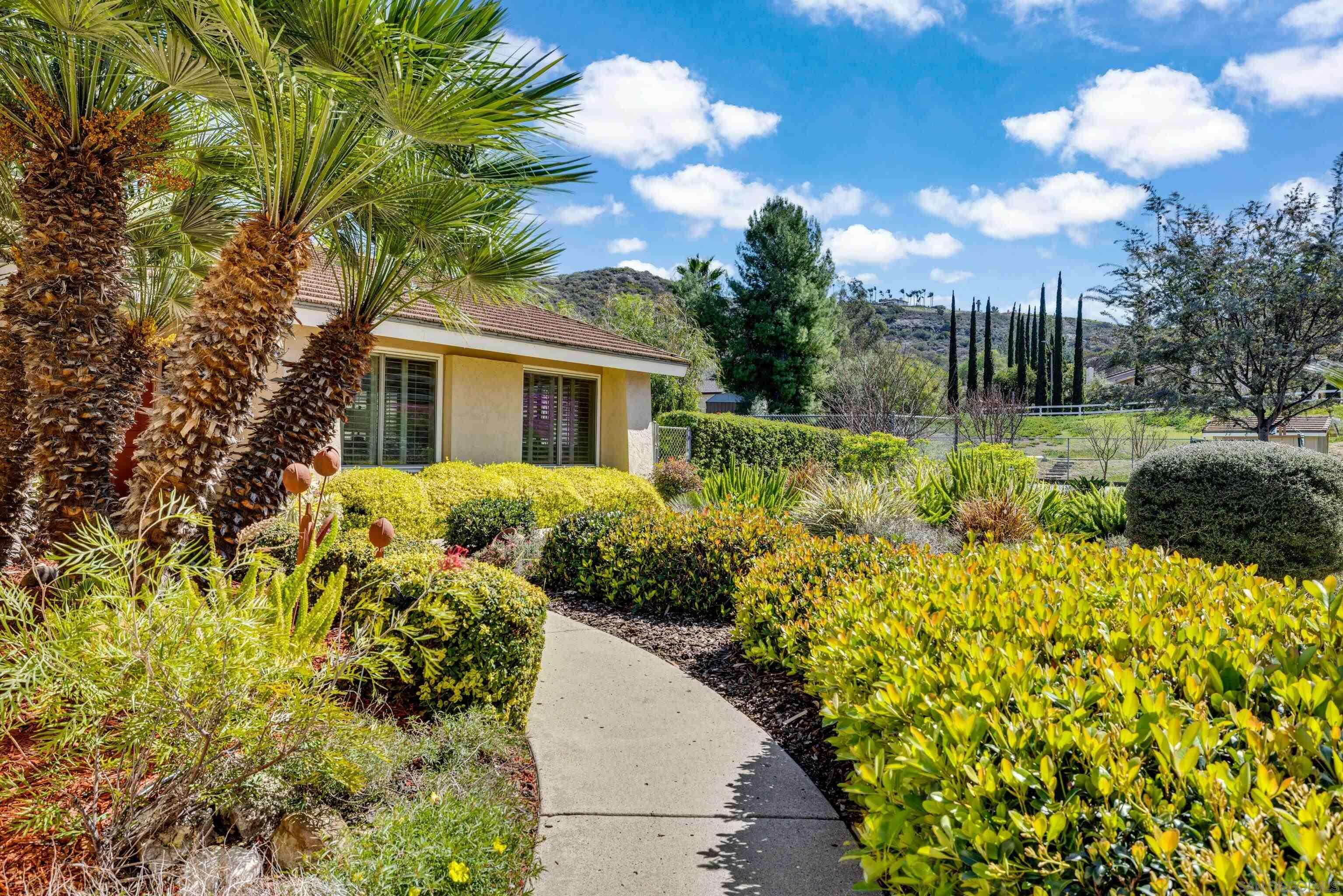 Property Photo: 14446 Sespe Pl CA 92064