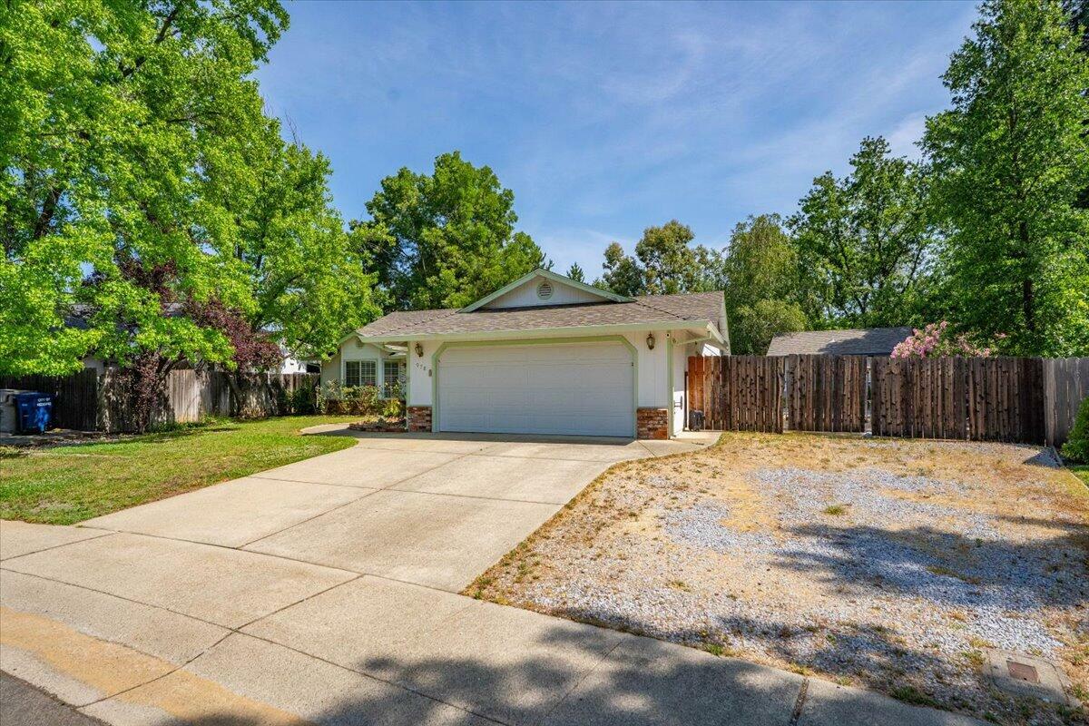 Property Photo: 978 Fountain Circle CA 96003
