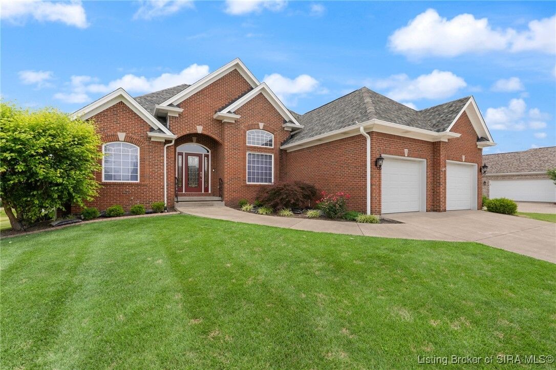 Property Photo:  2903 Moccasin Court  IN 47150 