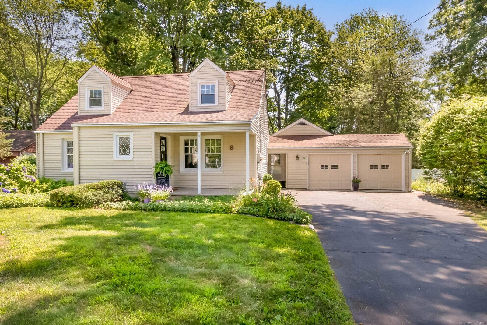 Property Photo: 8 Bailey Street CT 06611