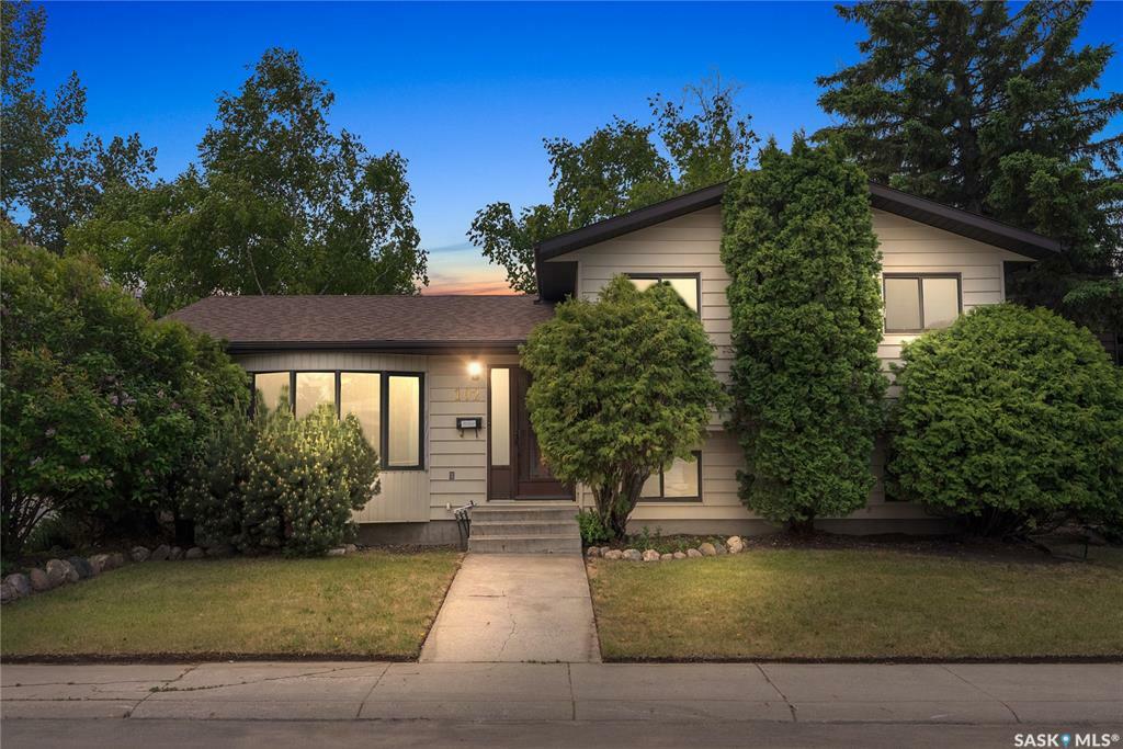 102 Delaronde Road  Saskatoon SK S7J 3Y2 photo
