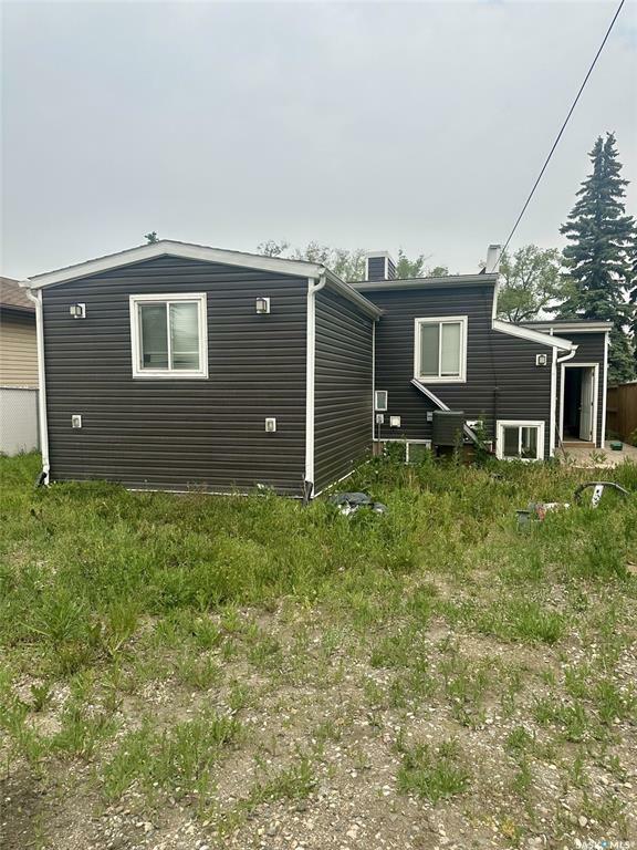 Property Photo: 413 109th Street SK S7N 1R8
