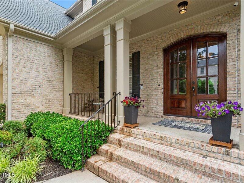 Property Photo: 7906 Longleaf Branch Court NC 27612