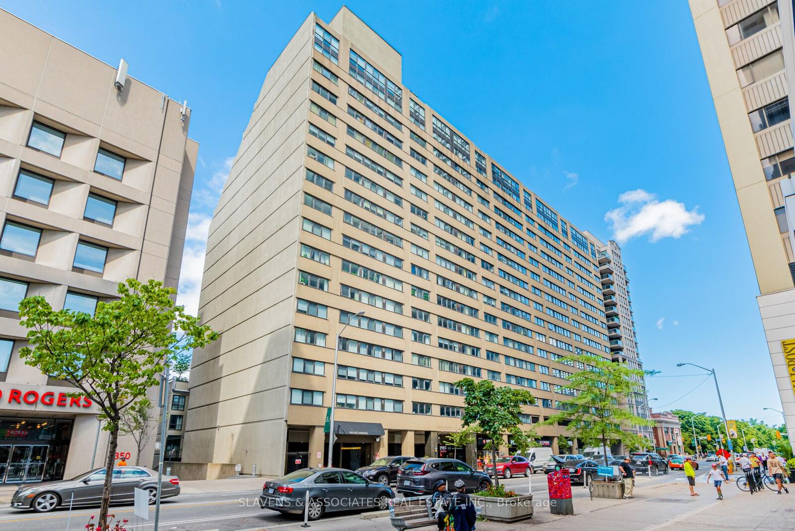 Property Photo: 360 Bloor Street E 106 ON M4W 3M3
