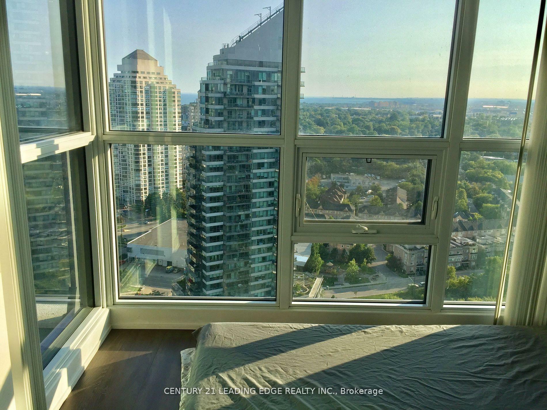 Photo de la propriété:  2220 Lake Shore Boulevard W 2710  ON M8V 0C1 