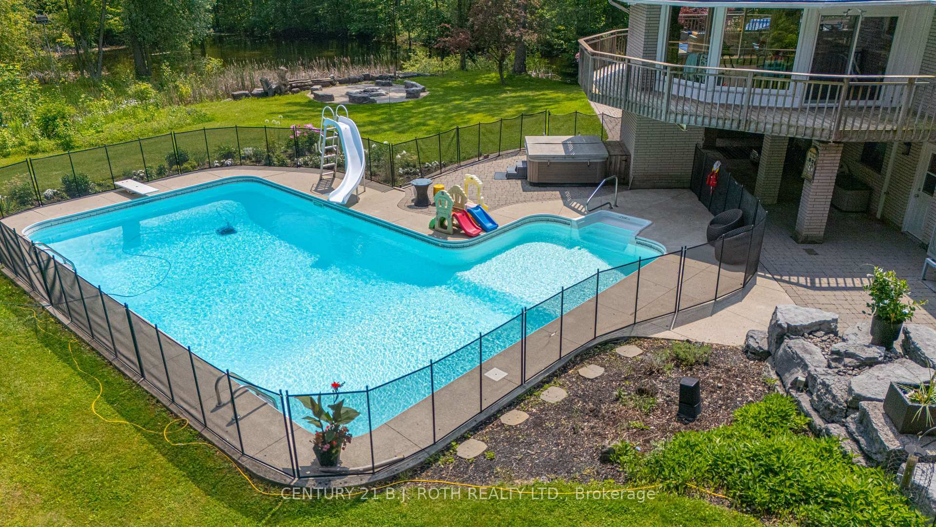Photo de la propriété: 10457 Darkwood Road ON L0P 1J0