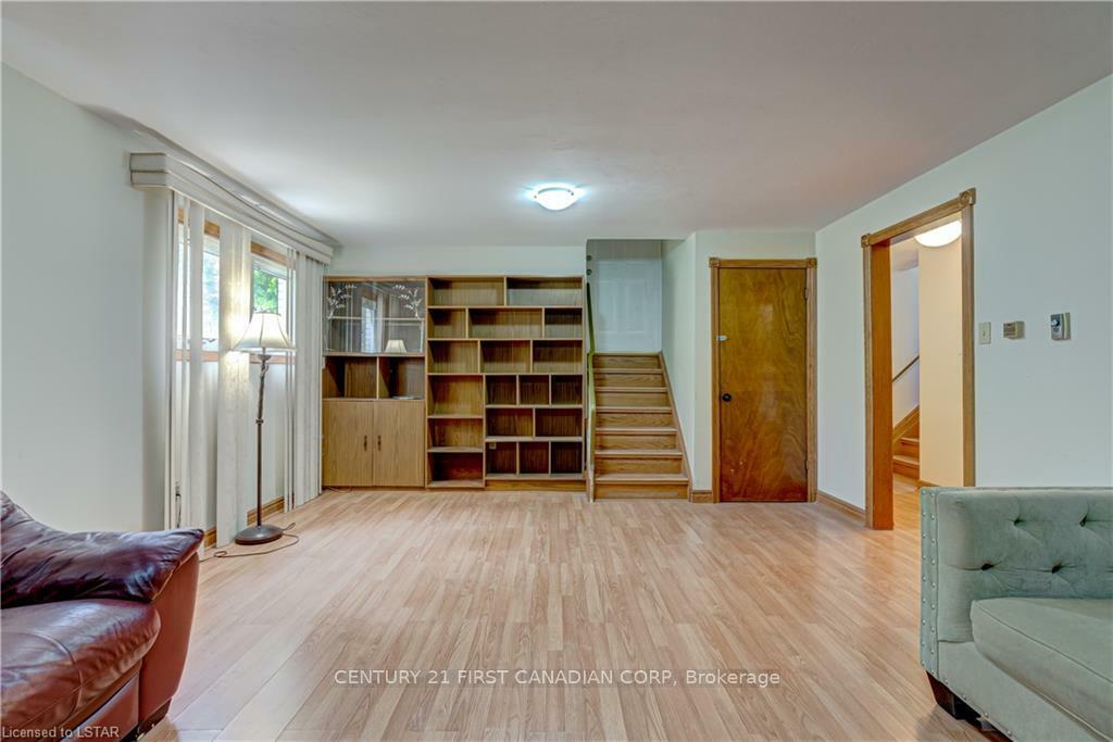 Property Photo: 28 Redford Road ON N5X 3V5