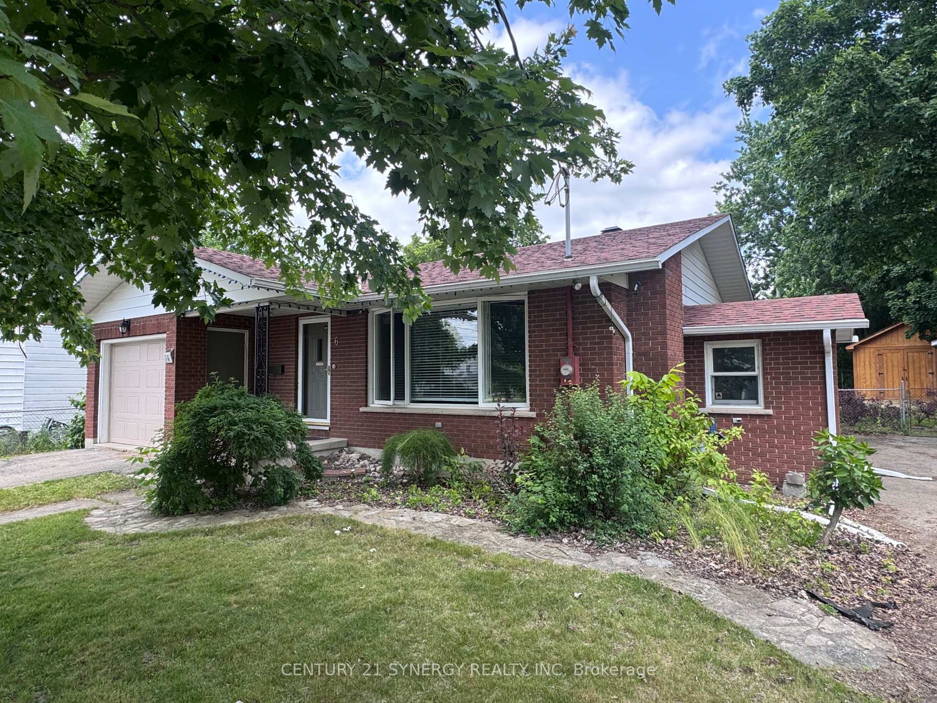 Property Photo: 6 Strathcona Street ON K7A 1V5
