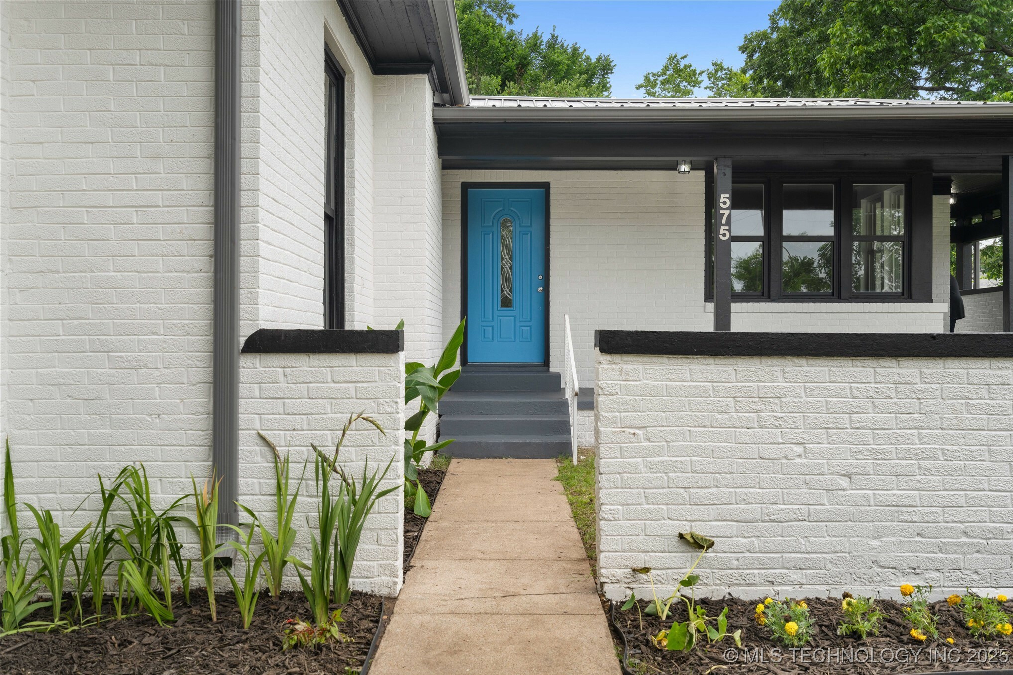 Property Photo: 575 N 7th Street OK 74401