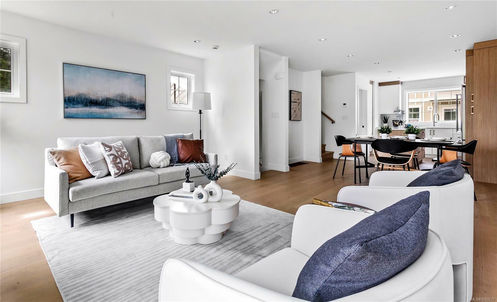 Property Photo: 3907 Cedar Hill Rd Unit 3 BC V8P 3Z8