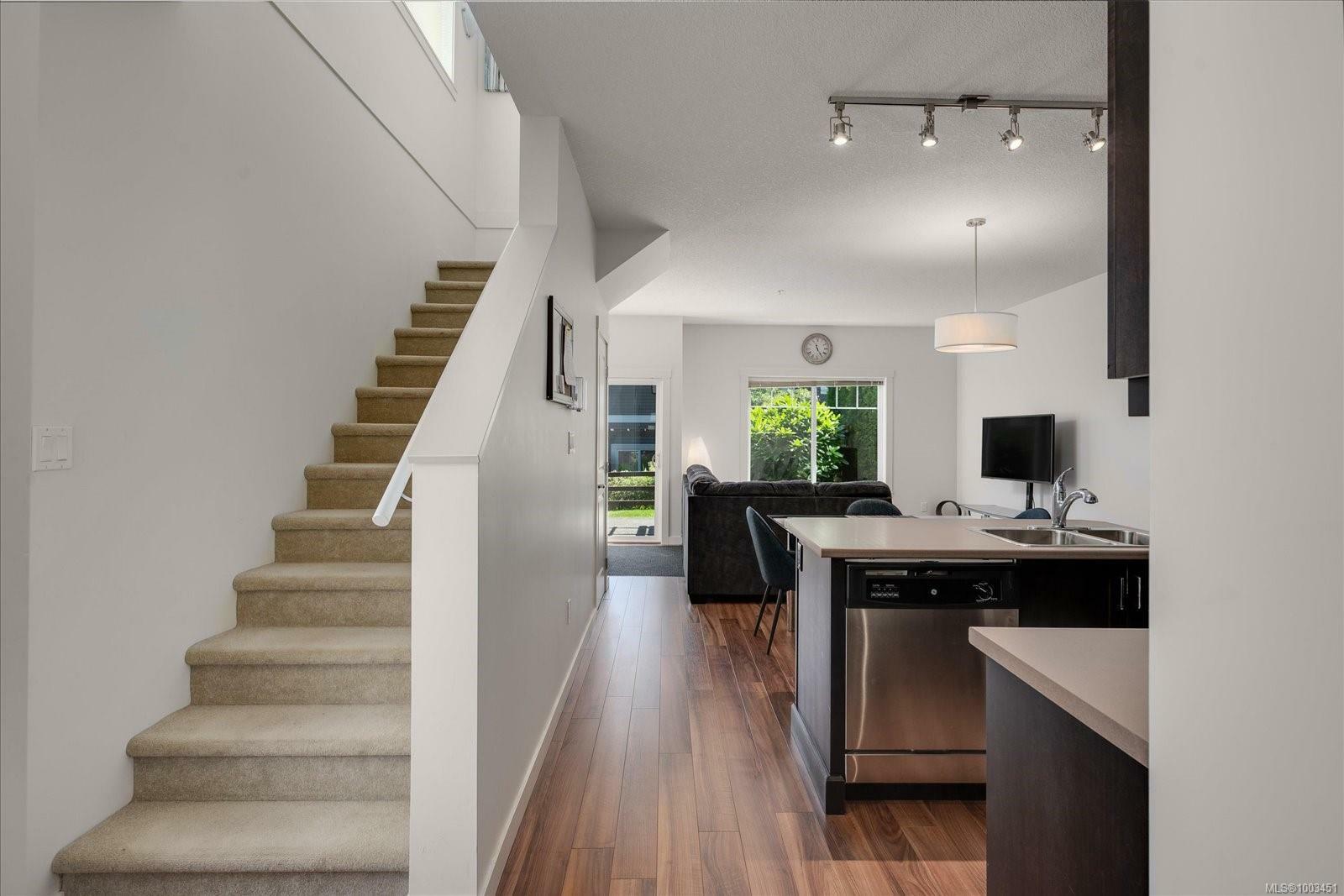 Property Photo: 1720 Dufferin Cres 211 BC V9S 0B9