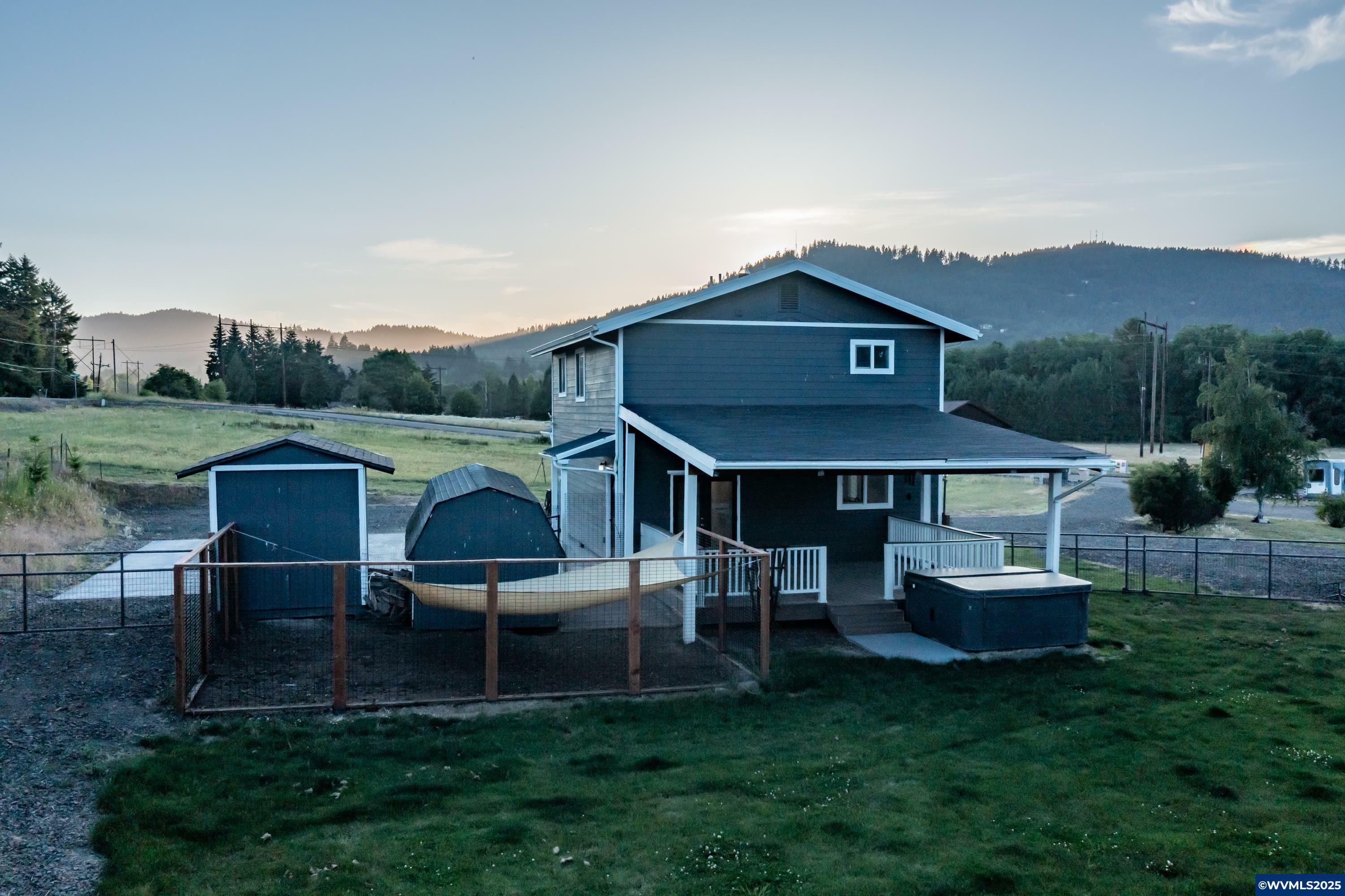 Property Photo: 5823 NW Village Green Pl OR 97330