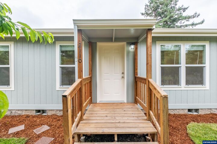 2110 NE Willamette Av  Albany OR 97321 photo
