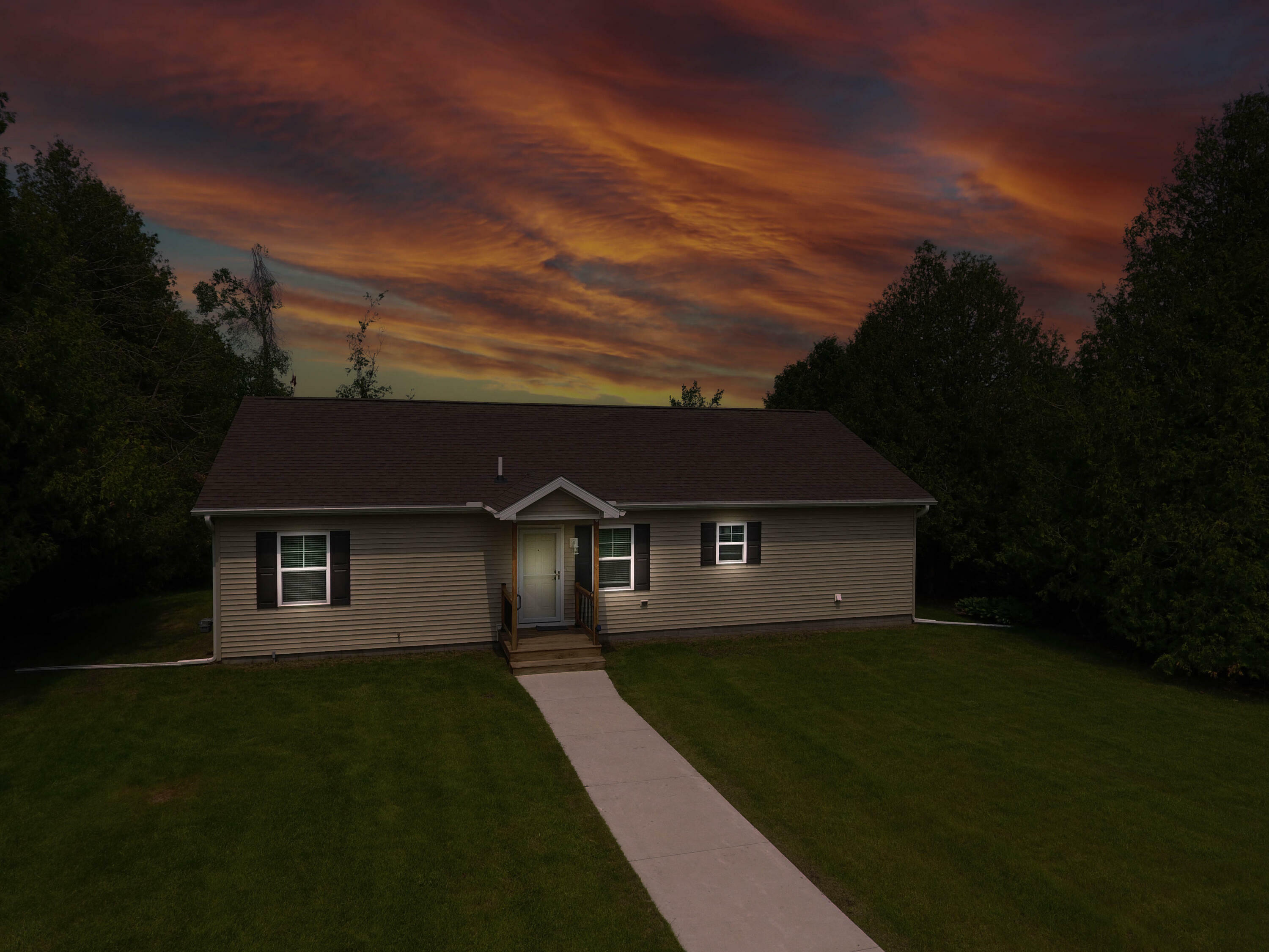 Property Photo: 1817 Lindburgh Lane MI 49721
