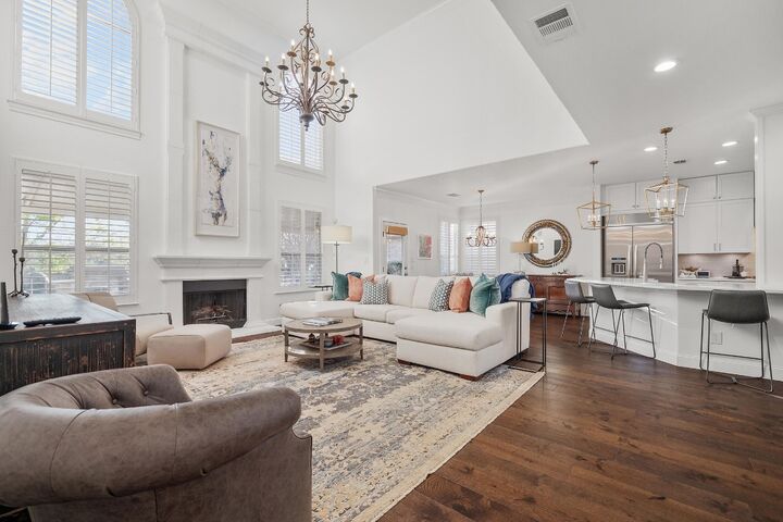 Property Photo:  11208 Woodland Hills Trail  TX 78732 