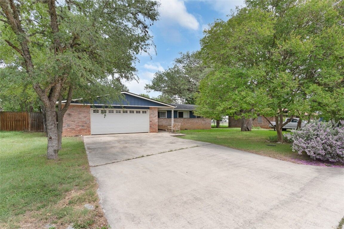 Property Photo:  614 Dartmouth Street  TX 78666 